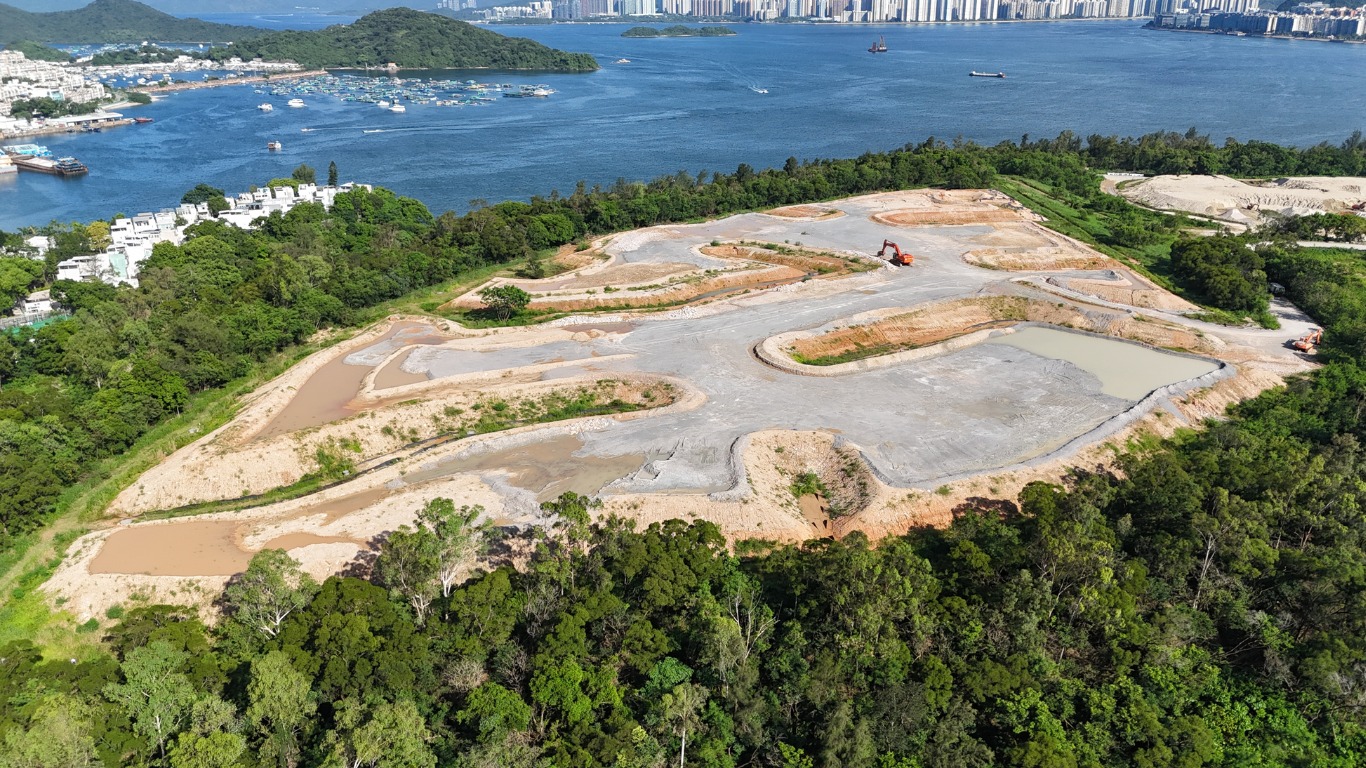 The construction of a Reinforced Slope Wall