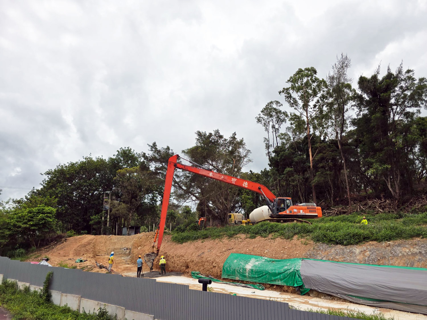 The subgrade level of the golf course is in progress